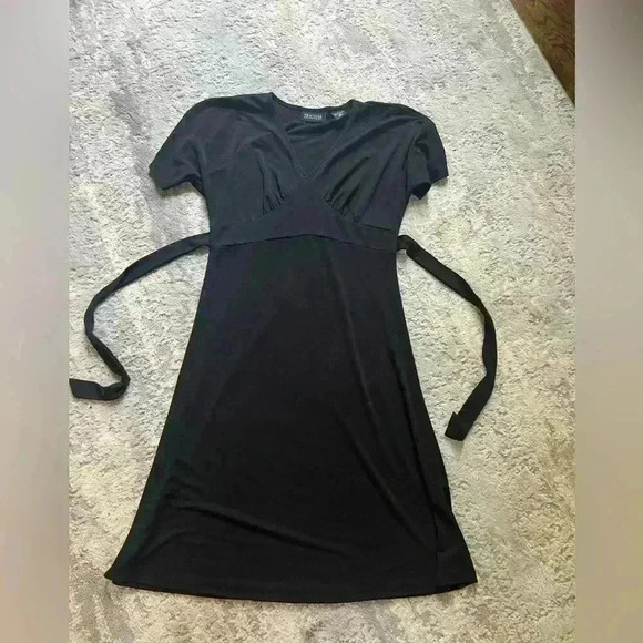 Perfect VINTAGE LBD for Summer and Fall - Picture 1 of 3